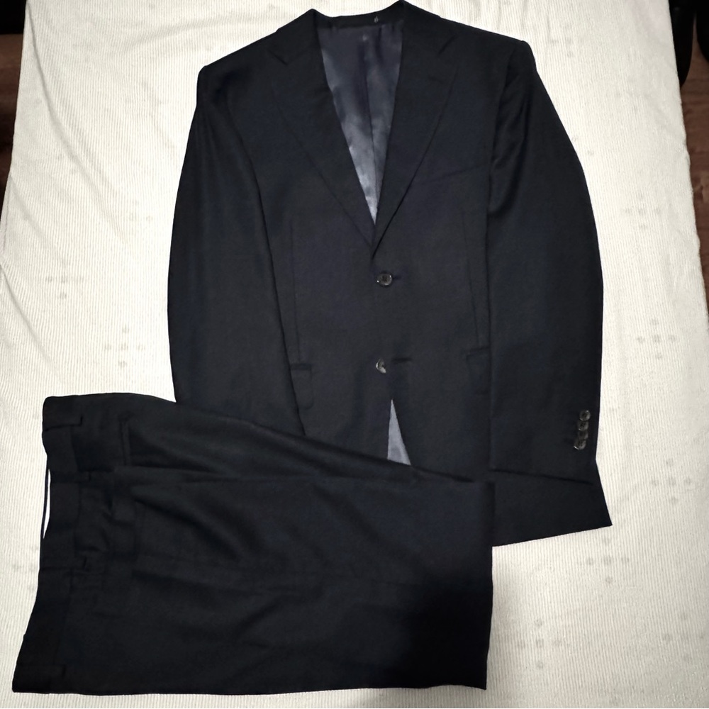 Two Suitsupply suits 36S (blue) and 34R (grey)